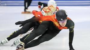 太阳对阵火箭首发阵容公布，阿门、伊森、杜兰特、小贾、亚当斯出战