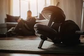 欧冠改制后巴萨曾5次零封本菲卡，为并列第二多