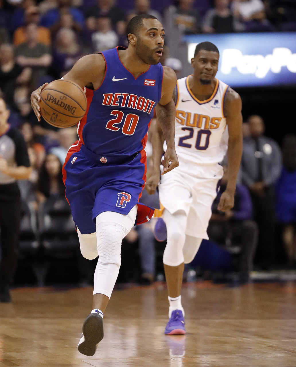 仅依赖于他 仅依赖于他